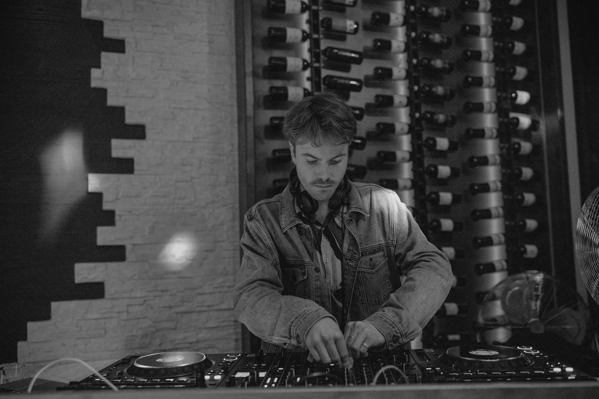 Hendrixx — DJ live im Set